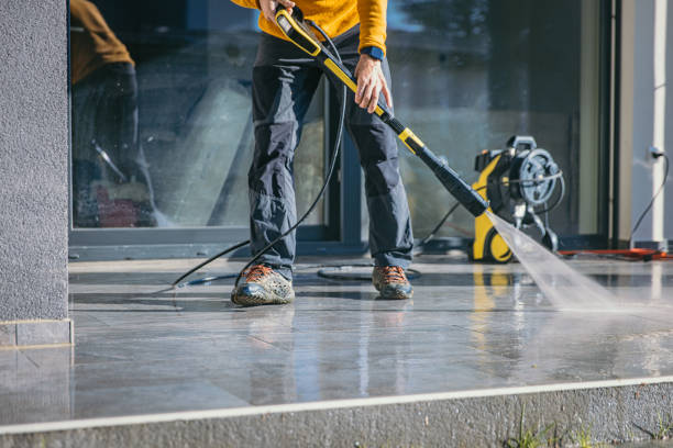 Best Driveway Pressure Washing  in Girard, OH